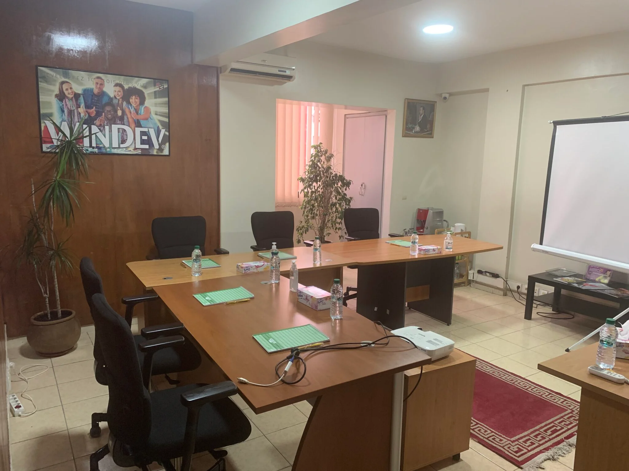 Salle de formation équipée — Netover Casablanca